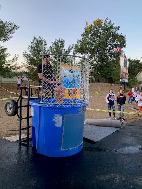 dunk tank